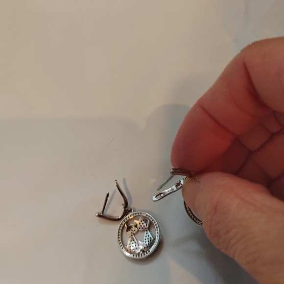 Sterling Silver RH CZ Brilliant Embers Love Cats Dangle Hinged Hoop Earrings - Picture 5 of 7